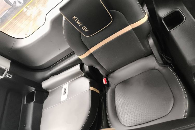 Used Baojun KiWi EV 2021 Artist Model Lithium Iron Phosphate Left Rear Seat