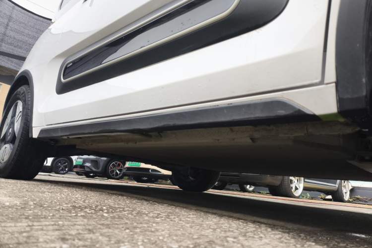 Used Baojun KiWi EV 2021 Artist Model Lithium Iron Phosphate Right Side Sill