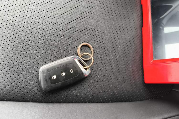 Used Baojun KiWi EV 2021 Artist Model Lithium Iron Phosphate Vehicle Key