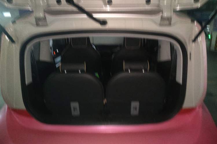 Used Baojun KiWi EV 2021 Designer Lithium Iron Phosphate Trunk