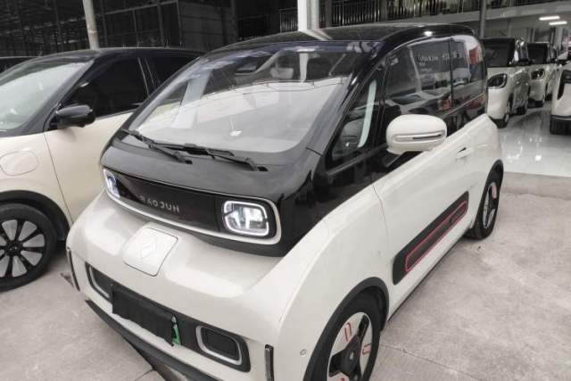Used Baojun KiWi EV 2021 Artist Model Lithium Iron Phosphate