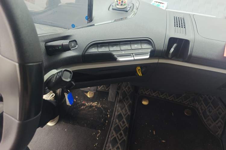Used Baojun KiWi EV 2021 Designer Lithium Iron Phosphate Audio And AC Panel