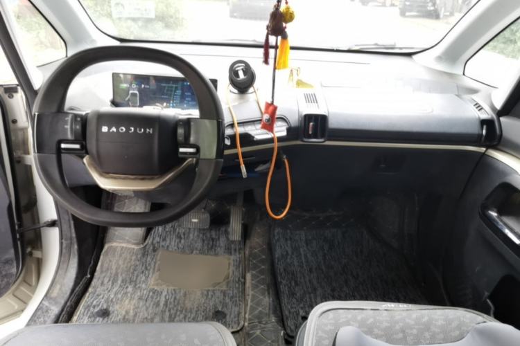 Used Baojun KiWi EV 2021 Artist Model Ternary Lithium Center Console