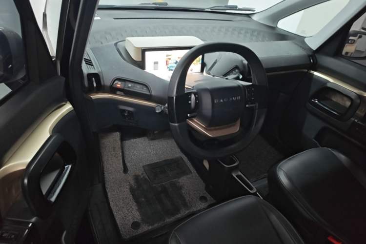 Used Baojun KiWi EV 2021 Artist Model Ternary Lithium Center Console