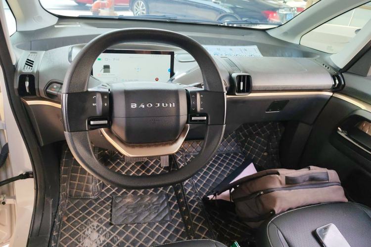 Used Baojun KiWi EV 2021 Artist Model Ternary Lithium Center Console