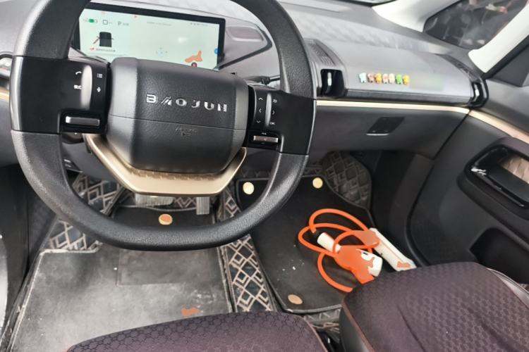 Used Baojun KiWi EV 2021 Artist Model Ternary Lithium Center Console