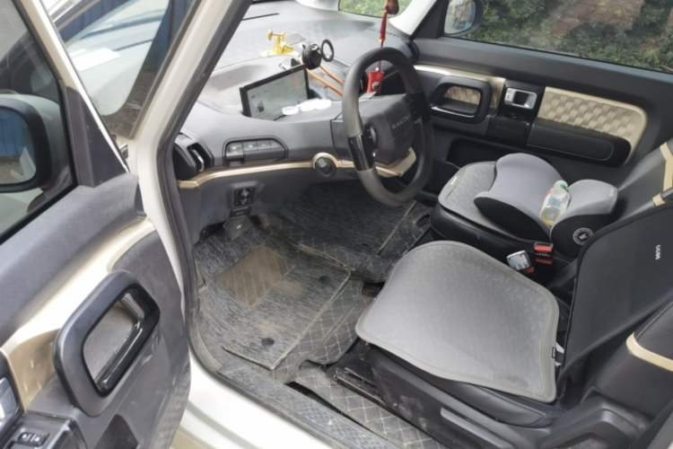 Used Baojun KiWi EV 2021 Artist Model Ternary Lithium Driver Seat