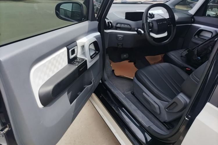 Used Baojun KiWi EV 2021 Designer Ternary Lithium Driver Seat