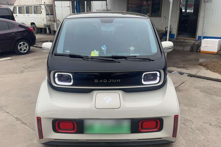 Used Baojun KiWi EV 2021 Artist Model Lithium Iron Phosphate Exterior 1