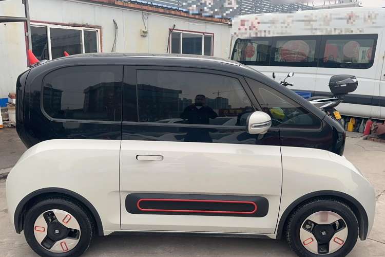 Used Baojun KiWi EV 2021 Artist Model Lithium Iron Phosphate Exterior 2