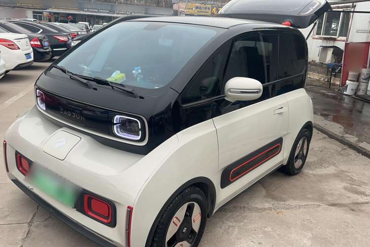 Used Baojun KiWi EV 2021 Artist Model Lithium Iron Phosphate Exterior 3