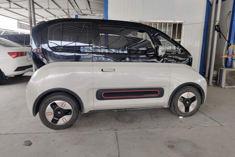 Used Baojun KiWi EV 2021 Artist Model Lithium Iron Phosphate Exterior 4