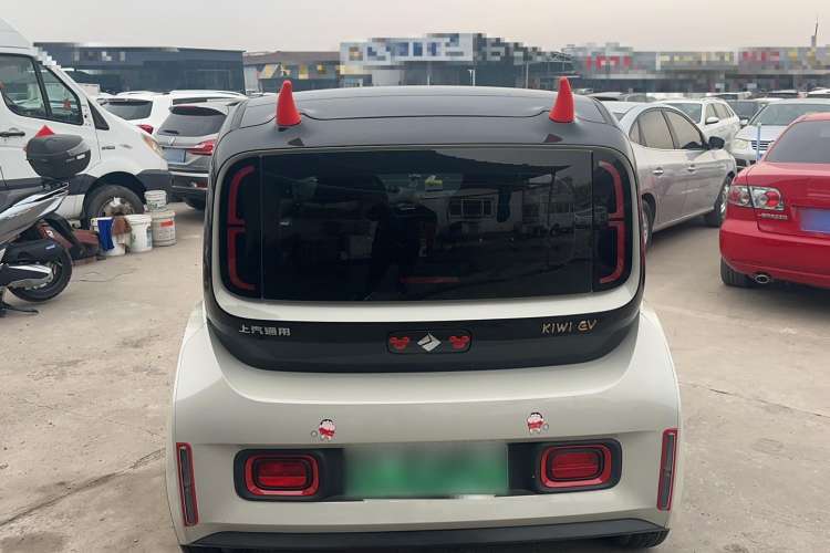 Used Baojun KiWi EV 2021 Artist Model Lithium Iron Phosphate Exterior 4