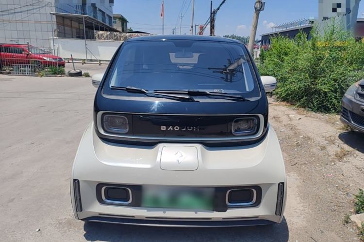 Used Baojun KiWi EV 2021 Artist Model Ternary Lithium Front