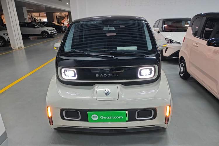 Used Baojun KiWi EV 2021 Artist Model Ternary Lithium Front