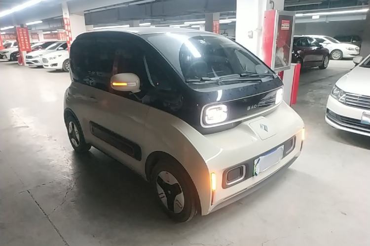 Used Baojun KiWi EV 2021 Artist Model Ternary Lithium Front Right 45 Deg