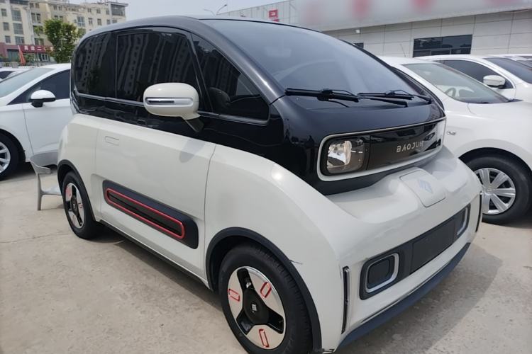 Used Baojun KiWi EV 2021 Designer Ternary Lithium Front Right 45 Deg