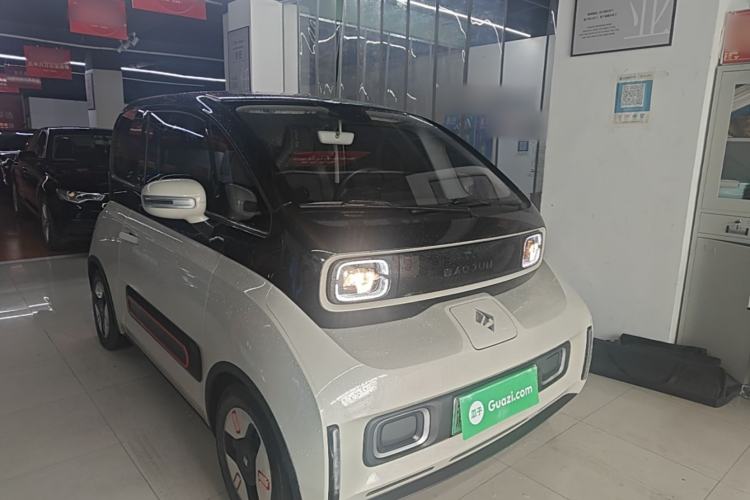 Used Baojun KiWi EV 2021 Artist Model Lithium Iron Phosphate Front Right 45 Deg
