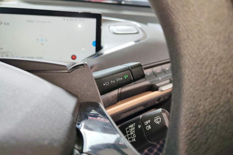 Used Baojun KiWi EV 2021 Artist Model Ternary Lithium Gear Lever
