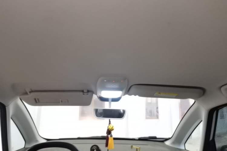 Used Baojun KiWi EV 2021 Artist Model Ternary Lithium Headliner