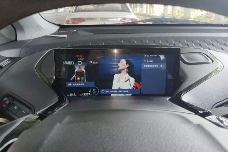 Used Baojun KiWi EV 2021 Designer Ternary Lithium Instrument Cluster