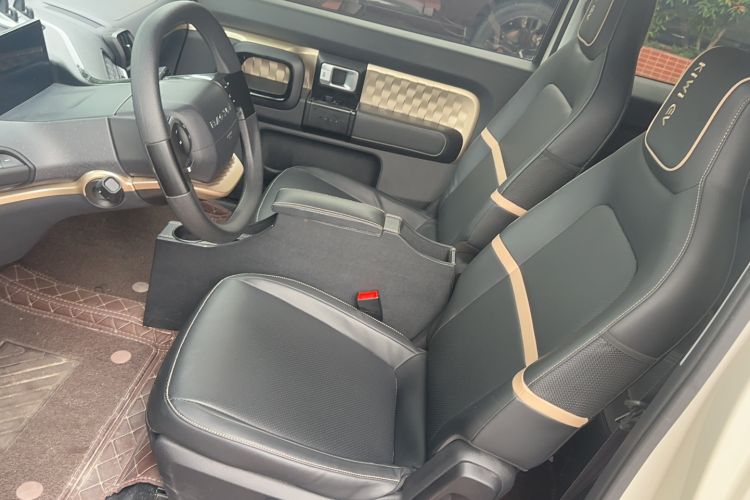 Used Baojun KiWi EV 2021 Designer Lithium Iron Phosphate Interior 1