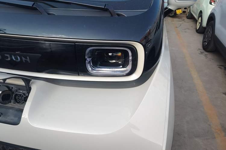 Used Baojun KiWi EV 2021 Artist Model Ternary Lithium Left Front Headlight