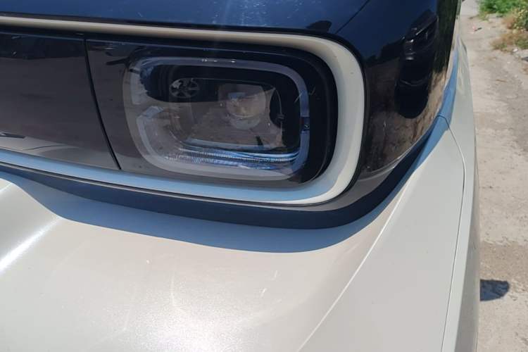 Used Baojun KiWi EV 2021 Artist Model Ternary Lithium Left Front Headlight
