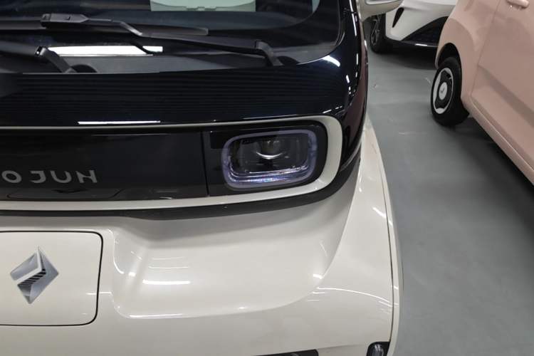 Used Baojun KiWi EV 2021 Artist Model Ternary Lithium Left Front Headlight