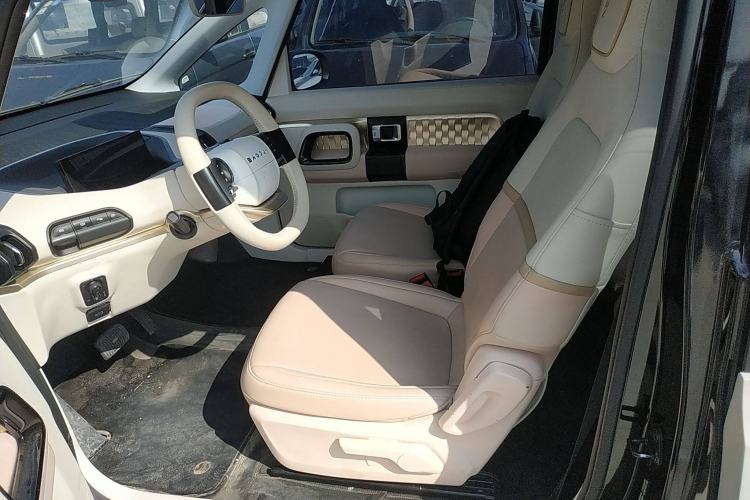 Used Baojun KiWi EV 2021 Artist Model Lithium Iron Phosphate Left Front Seat