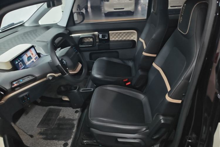 Used Baojun KiWi EV 2021 Artist Model Ternary Lithium Left Front Seat