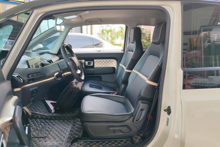Used Baojun KiWi EV 2021 Artist Model Ternary Lithium Left Front Seat
