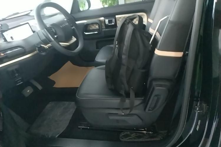 Used Baojun KiWi EV 2021 Artist Model Ternary Lithium Left Front Seat