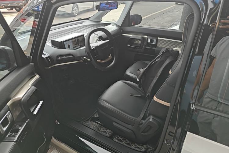Used Baojun KiWi EV 2021 Designer Lithium Iron Phosphate Left Front Seat