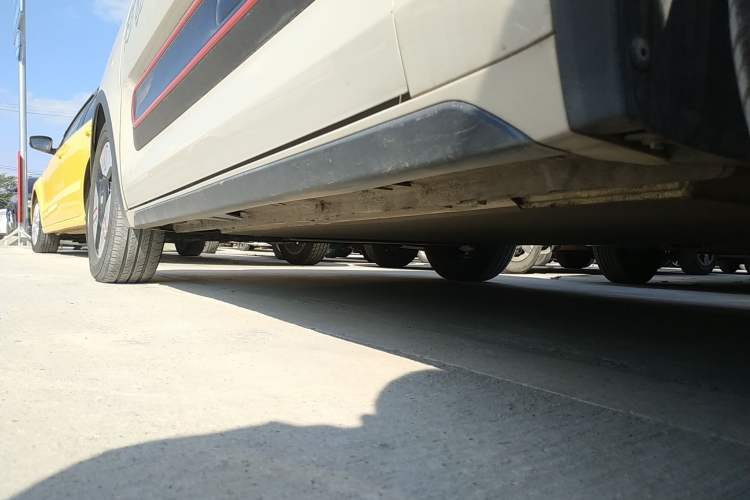 Used Baojun KiWi EV 2021 Artist Model Lithium Iron Phosphate Left Side Sill