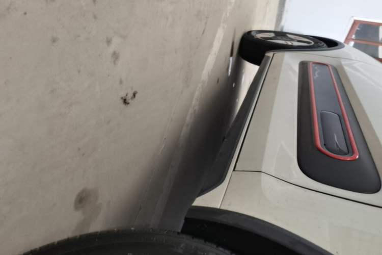 Used Baojun KiWi EV 2021 Artist Model Ternary Lithium Left Side Sill