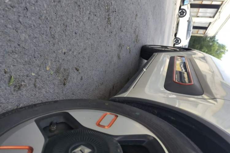 Used Baojun KiWi EV 2021 Artist Model Ternary Lithium Left Side Sill