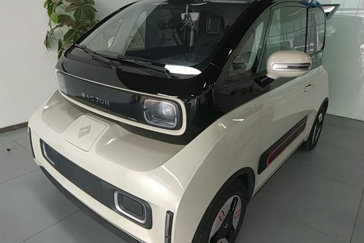 Used Baojun KiWi EV 2021 Artist Model Ternary Lithium Guazi used car, China used car export, Used car for sale, Used  cars, Cheapest cars for sale