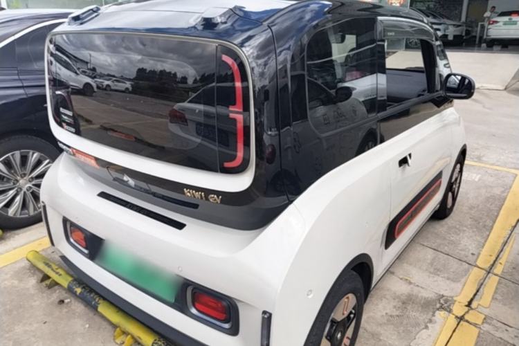 Used Baojun KiWi EV 2021 Artist Model Lithium Iron Phosphate Rear Right 45 Deg