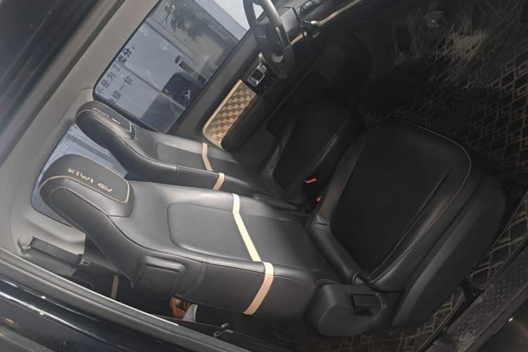 Used Baojun KiWi EV 2021 Artist Model Lithium Iron Phosphate Right Front Seat