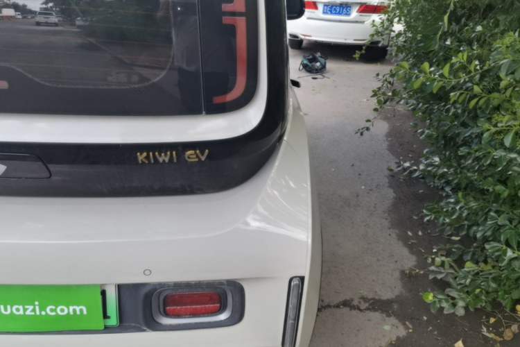 Used Baojun KiWi EV 2021 Artist Model Ternary Lithium Right Rear Taillight