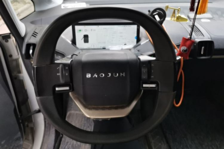 Used Baojun KiWi EV 2021 Artist Model Ternary Lithium Steering Wheel