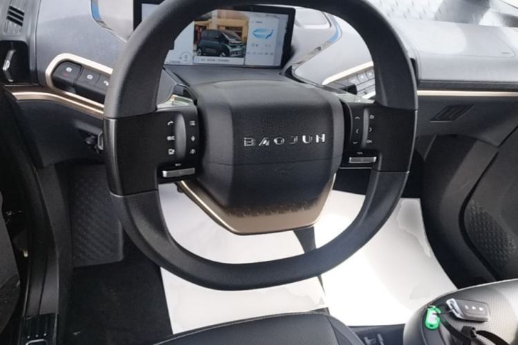 Used Baojun KiWi EV 2021 Artist Model Lithium Iron Phosphate Steering Wheel