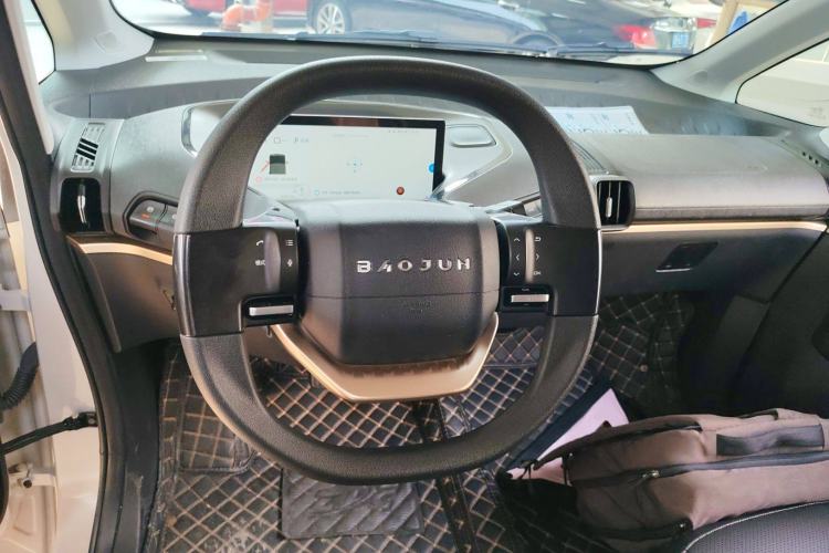 Used Baojun KiWi EV 2021 Artist Model Ternary Lithium Steering Wheel