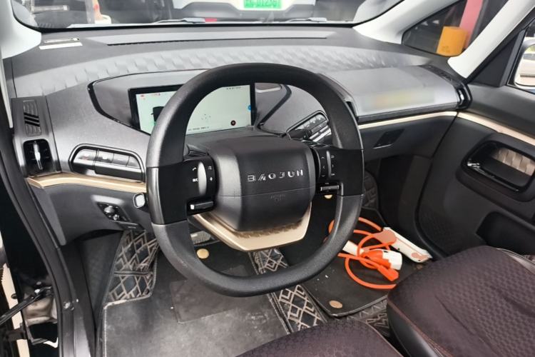 Used Baojun KiWi EV 2021 Artist Model Ternary Lithium Steering Wheel