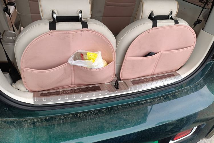 Used Baojun KiWi EV 2021 Customized Stylish Gold Edition Lithium Iron Phosphate Trunk
