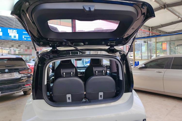 Used Baojun KiWi EV 2021 Artist Model Ternary Lithium Trunk