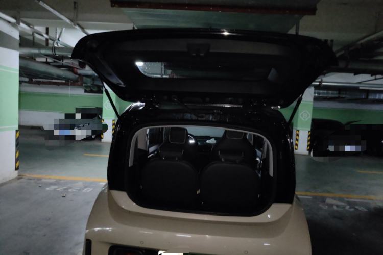 Used Baojun KiWi EV 2021 Artist Model Ternary Lithium Trunk