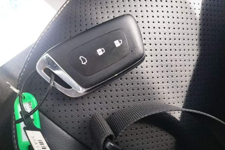 Used Baojun KiWi EV 2021 Artist Model Lithium Iron Phosphate Vehicle Key