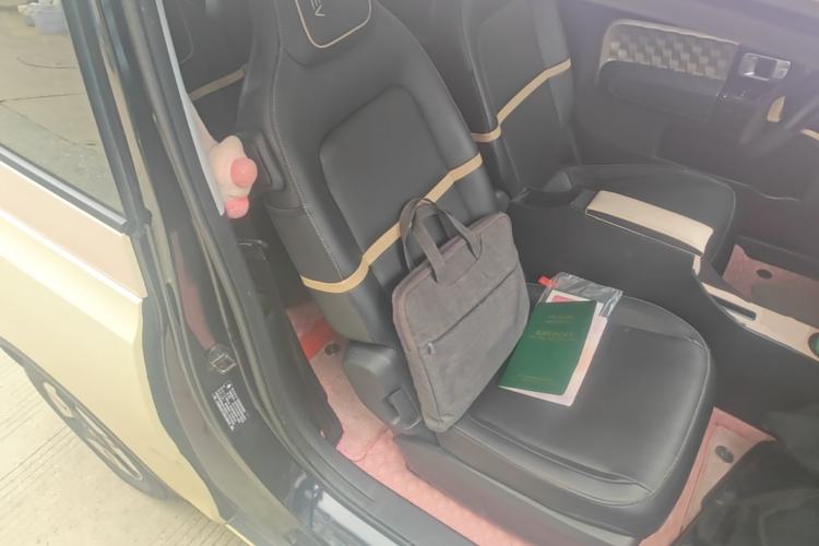 Used Baojun KiWi EV 2021 Designer Lithium Iron Phosphate Right Front Seat